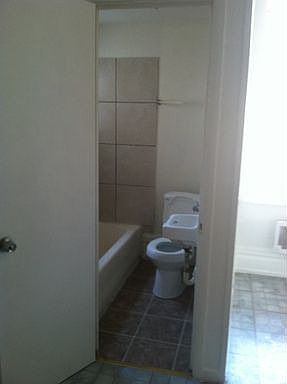 3rd image of 2535 Park Ave APT 5