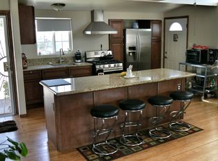 10015 Kester Ave, Mission Hills, CA 91345