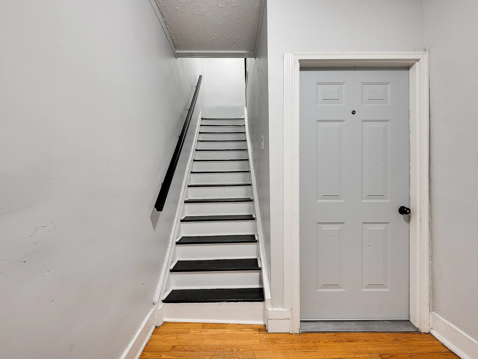 459 E Brandeis Ave — Photo 3