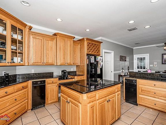 2nd image of 10103 Autumn Oaks Ln