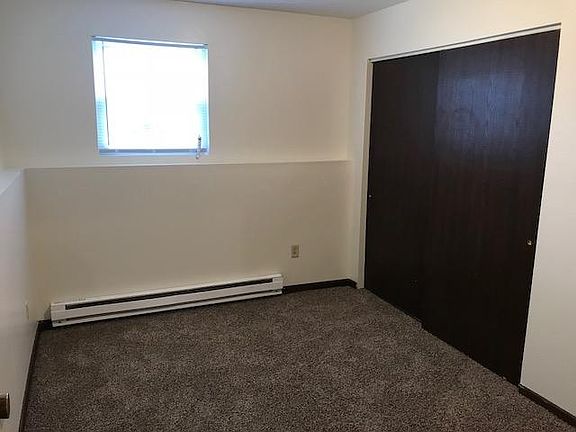 5th image of 915 10th Ave W APT 2