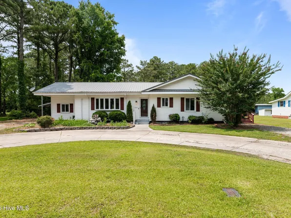 221 Blueberry Lane, New Bern, NC 28560