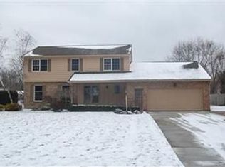 5620 Sharon Dr, Youngstown, OH