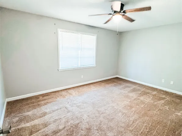 107 Hickory Hollow Dr, Haughton, LA 71037