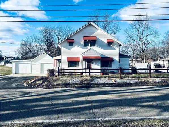 9643 Chestnut Ave SE, East Sparta, OH 44626