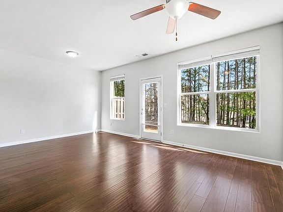 5th image of 3316 Pennington Dr