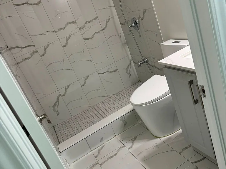 35 Velvet Grass Ln — Photo 10