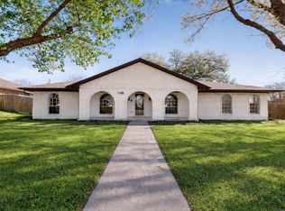 1100 Mount Vernon St, Ennis, TX 75119