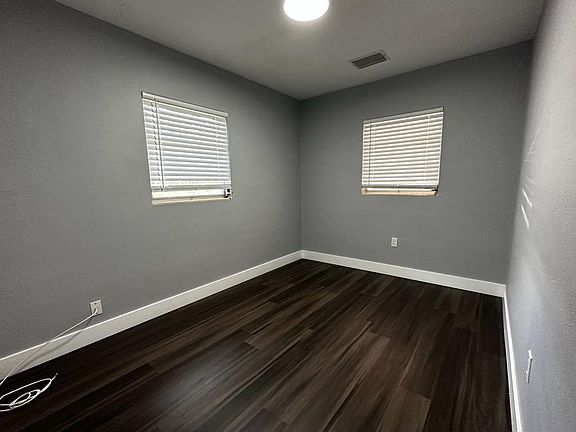 5th image of 5723 E Harbor Dr APT 1