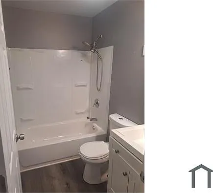 3622 Whitney Ave — Photo 6