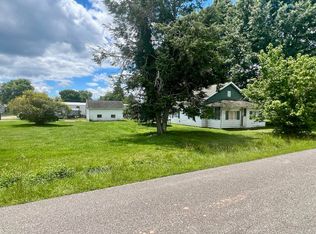 316 Cross Creek Rd, Buffalo, WV 25033