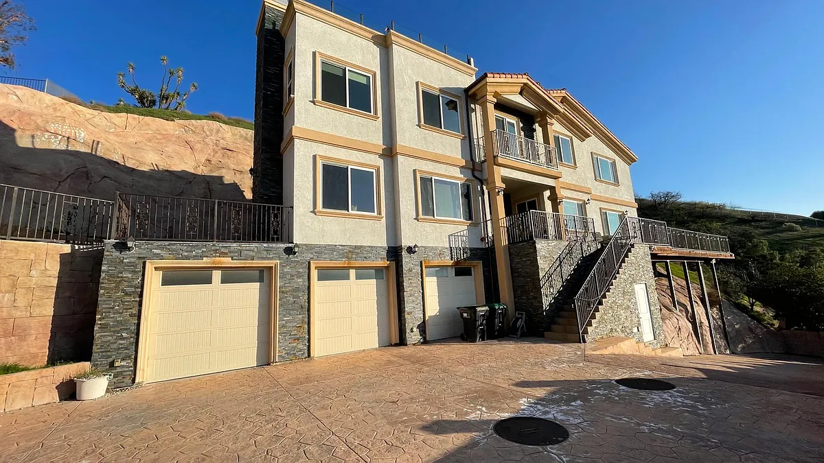 Building Photo - 16291 Rainbow Ridge Rd