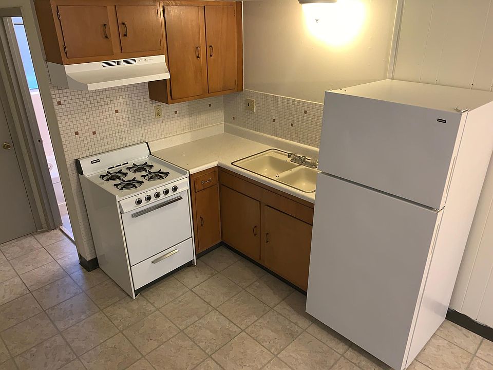 2nd image of 1002 N Mill St APT A