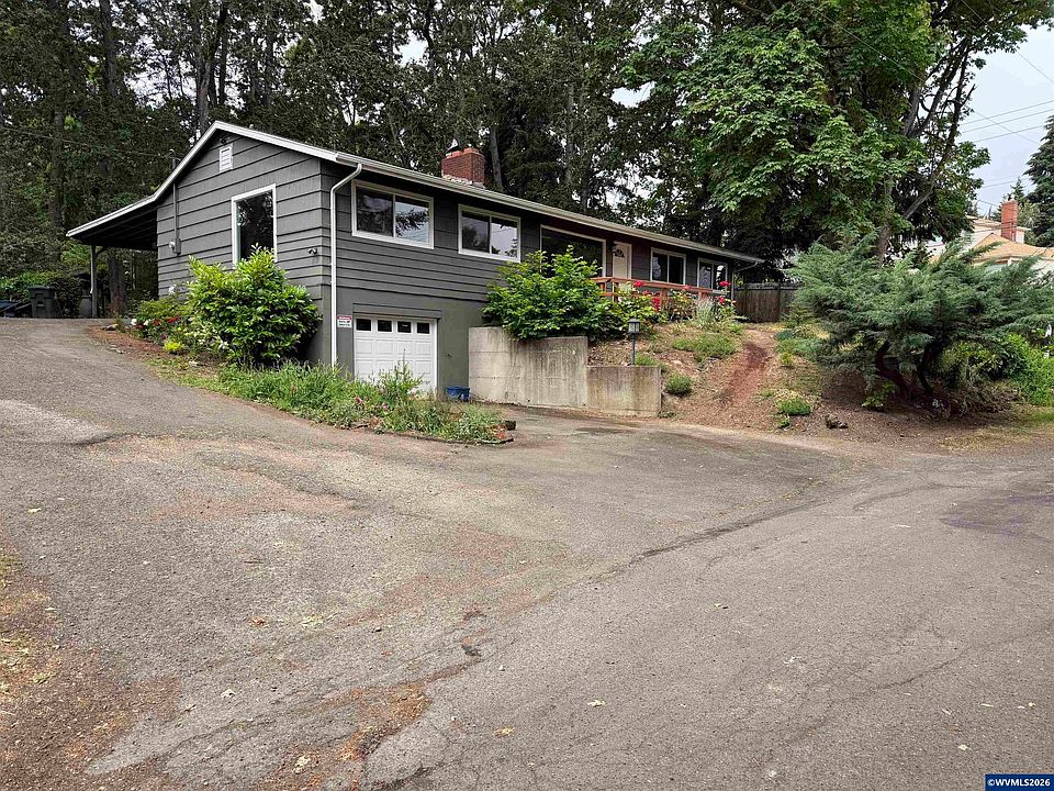 1st image of 1001 Murlark Ave NW