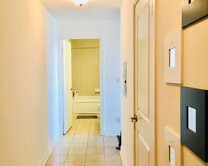 18 Yorkville Ave #2301 — Photo 6