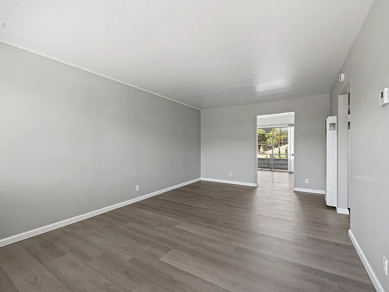 795 Sycamore Ave — Photo 2