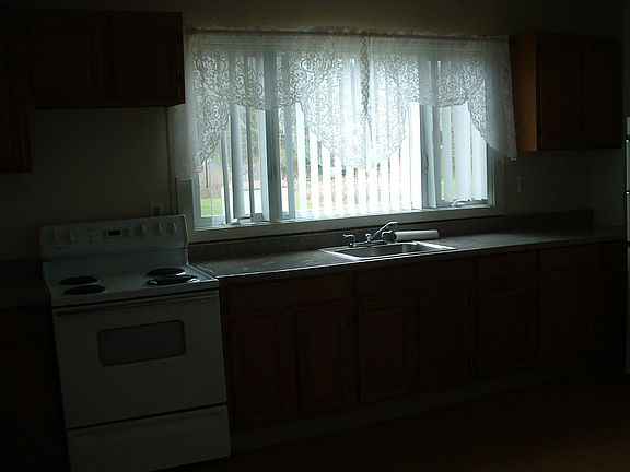 2nd image of 145 Wilson St
