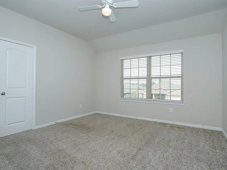 14120 Sand Ridge Ct — Photo 35