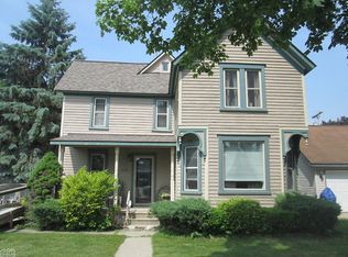 337 N 2nd St, Marine City, MI 48039