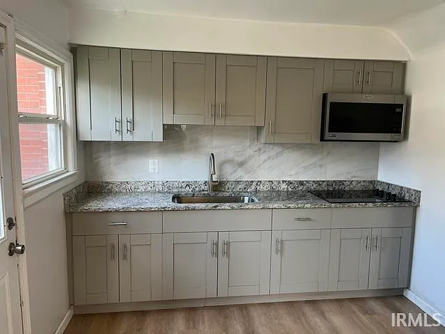 2 bed, 1.0 bath, 1144 sqft, $1,000 — Photo 3