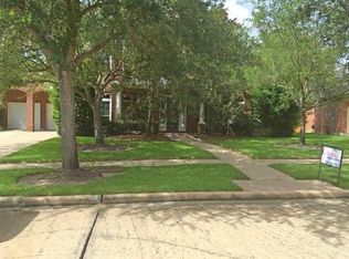 1506 Lake Holbrook Ln, Richmond, TX 77406