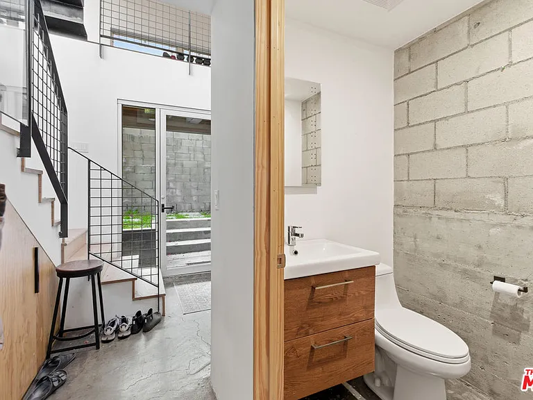 6127 Glen Tower St — Photo 11