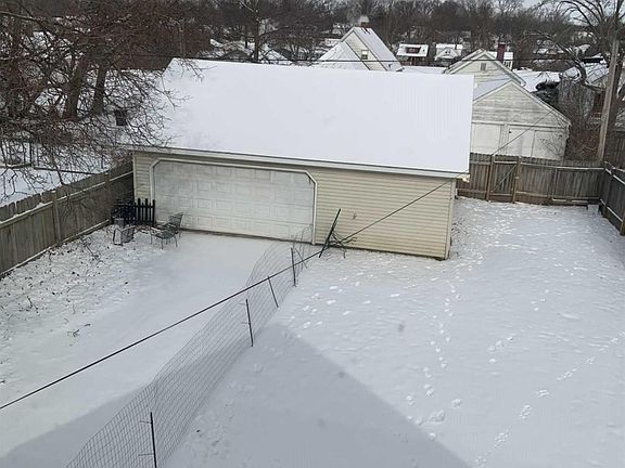 4th image of 617 E Virginia Ave