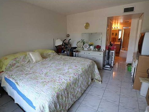 4th image of 5700 SW 127th Ave APT 1320