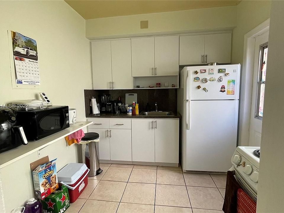 2nd image of 291 Navarre Ave #4