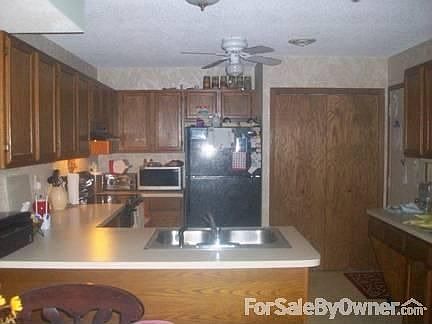 4th image of 7010 19th St N APT 6