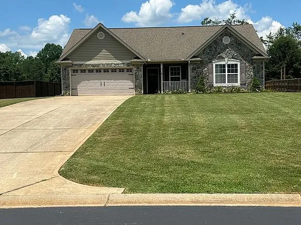 22 Holcombe Rd, Lyman, SC 29365