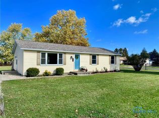 3149 Seaman Rd, Oregon, OH 43616