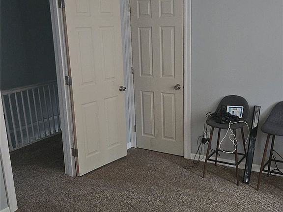 3rd image of 3019 Harvard Blvd