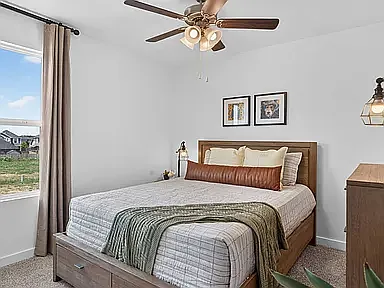 4 bed, 2313 sqft, $2,450 — Photo 3
