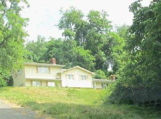 73 Redbud Dr, Clarksburg, WV 26301