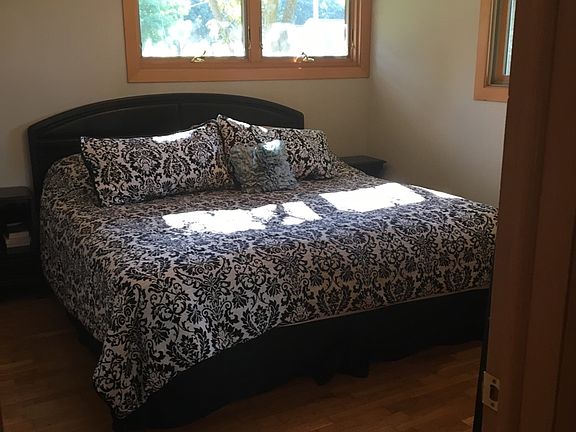 5th image of 1863 92nd Ave