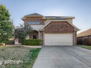 1045 Hidden Meadow Dr, Burleson, TX 76028