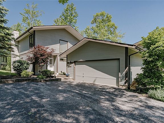 2nd image of 6919 Woodwalk Dr #38