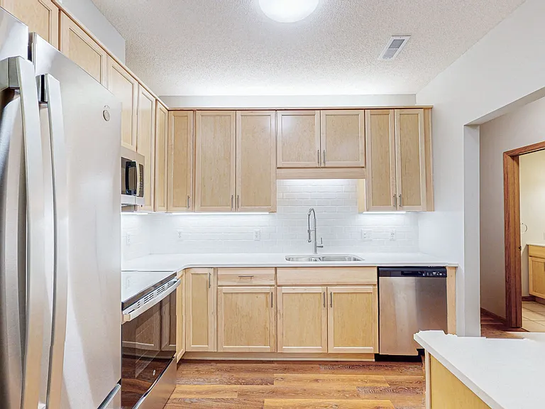 Cedar Pointe Townhomes — Photo 107
