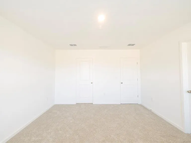 104 Royal Ranch Rd — Photo 72