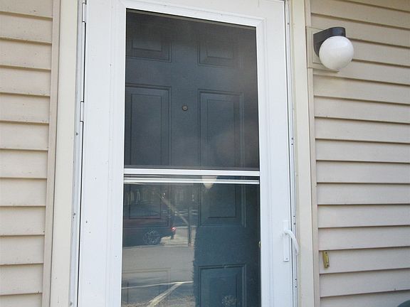 2nd image of 164 Morningside Commons