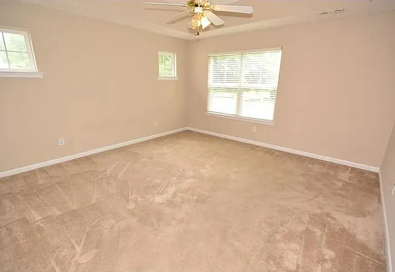 4333 Ben Hill Rd — Photo 8