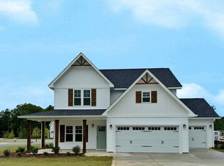 701 Chestoa Trl, Aberdeen, NC 28315