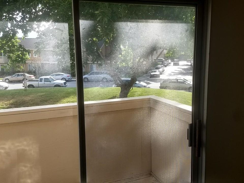 2nd image of 1687 Cedarcreek Dr