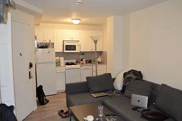 Rented by OvCo Realty | media 18