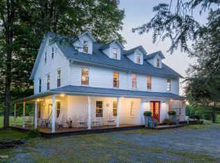 231 Lackawaxen Rd, Shohola, PA 18458