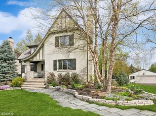 920 Pleasant Ln, Glenview, IL 60025