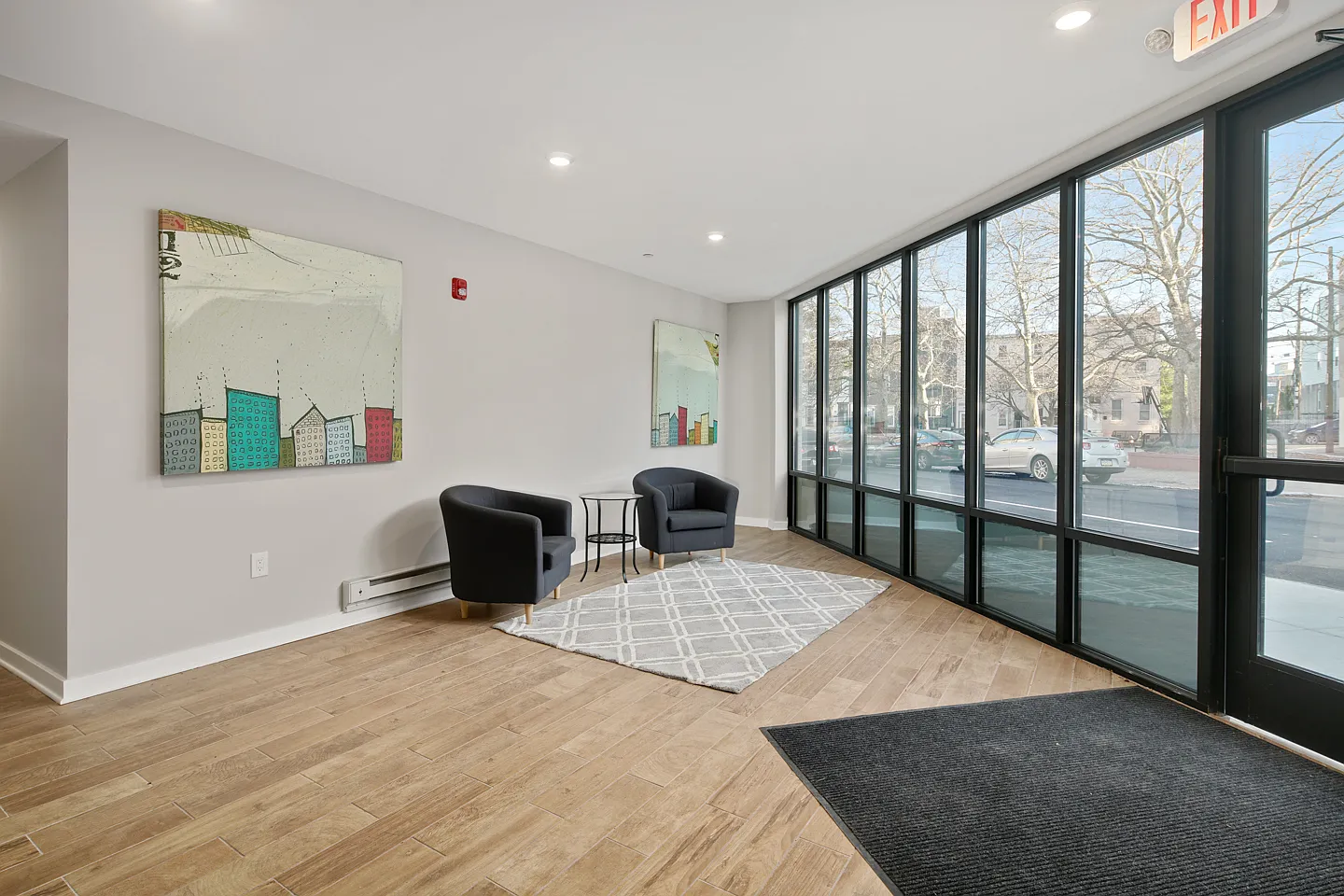 1734 Ridge Ave — Photo 4