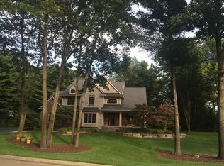 4137 Northpointe Dr, Brighton, MI