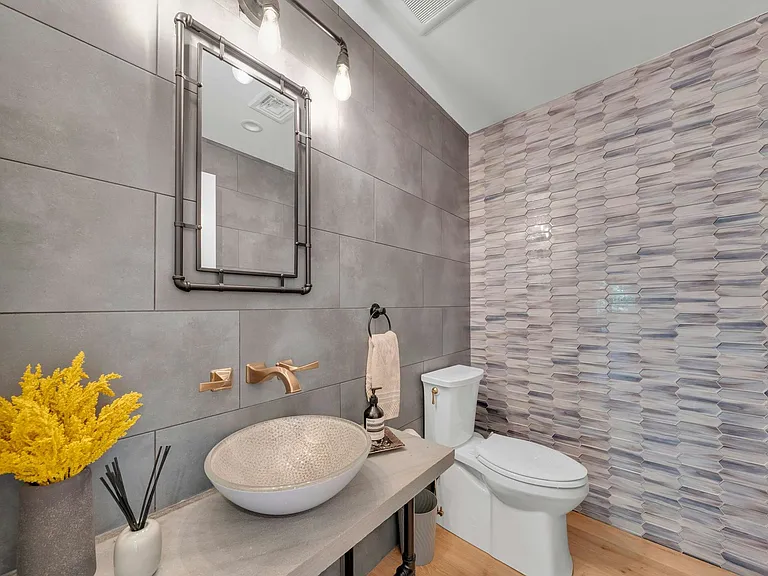 976 Scioto Dr — Photo 24